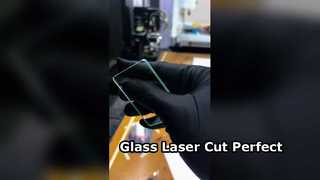 Pemotongan laser kaca hijau 3mm berbentuk persegi